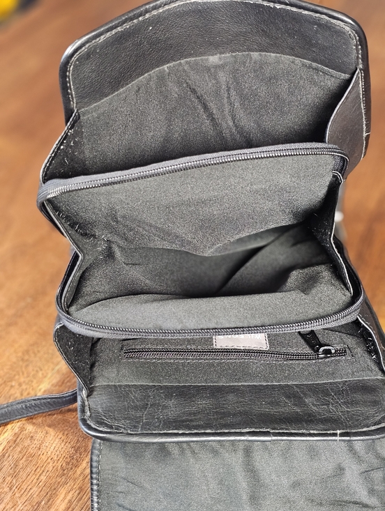 Vintage Wilson Leather Backpack in Black main image 6